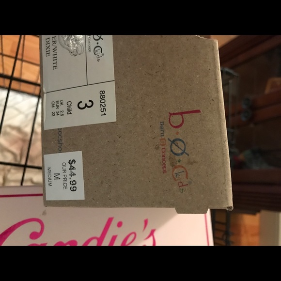 Girls sandal - Picture 3 of 3